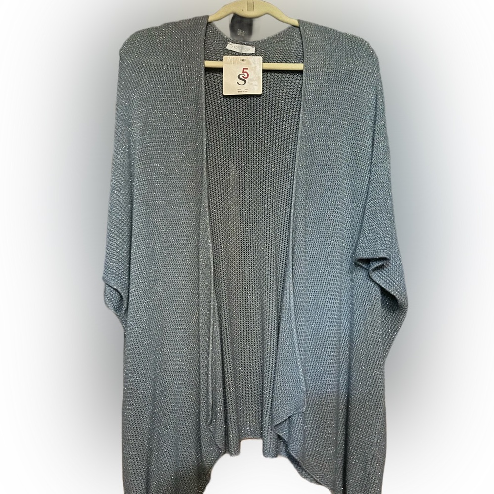 Gorgeous Metallic Shimmery Thread Sleeveless Cardigan made in Italy